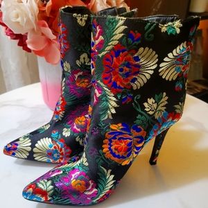 Just Fab ankle booties